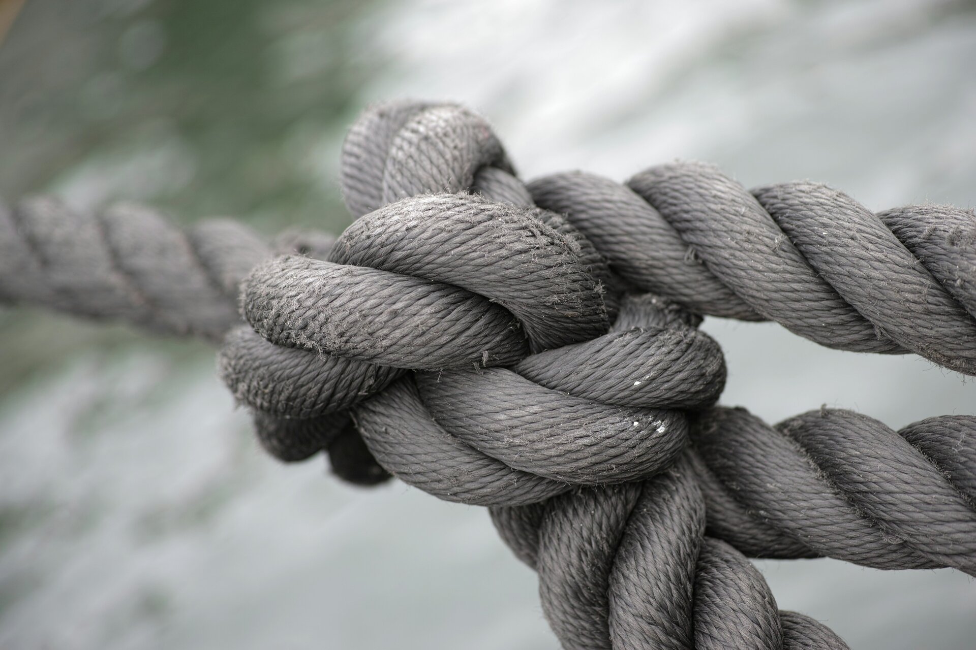 Tightly knotted rope